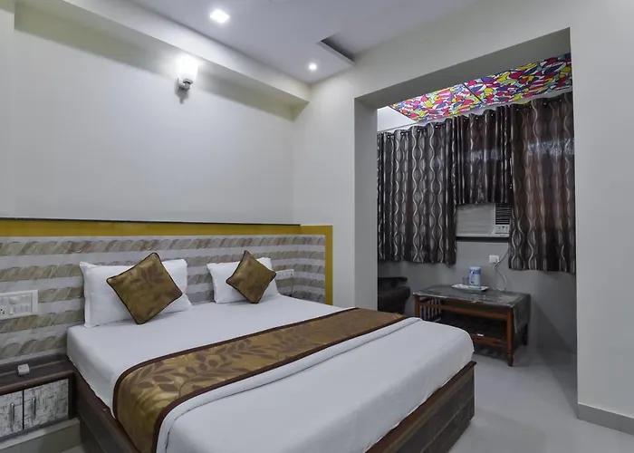 Hotel Aroma- Dadar