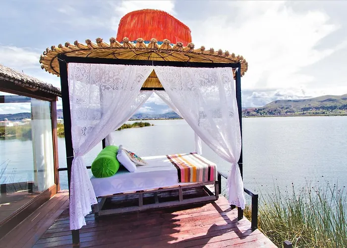 Uros Samaraña Uta Lodge