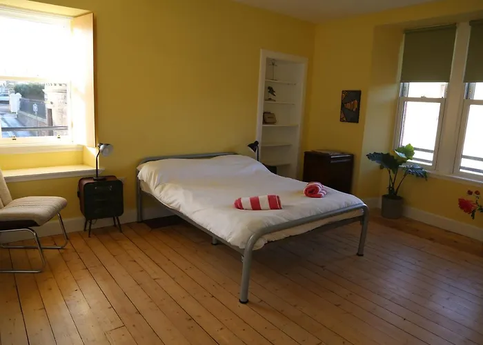 The Dolphin Inn Hostel