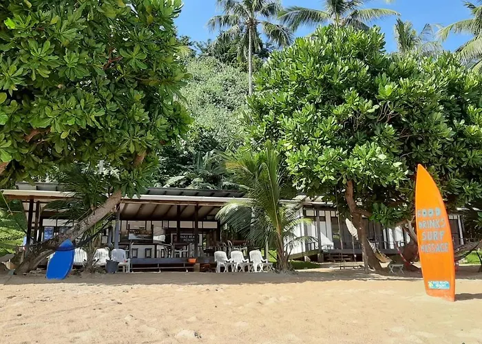 Resorts Guide Duli Beach Resort