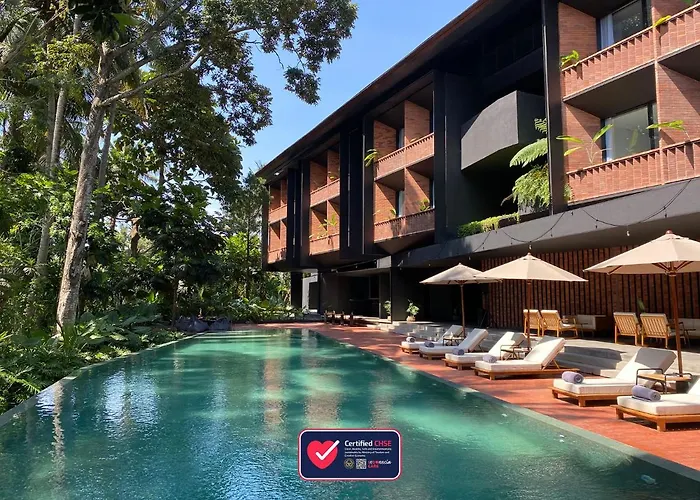 Central hotel: Titik Dua