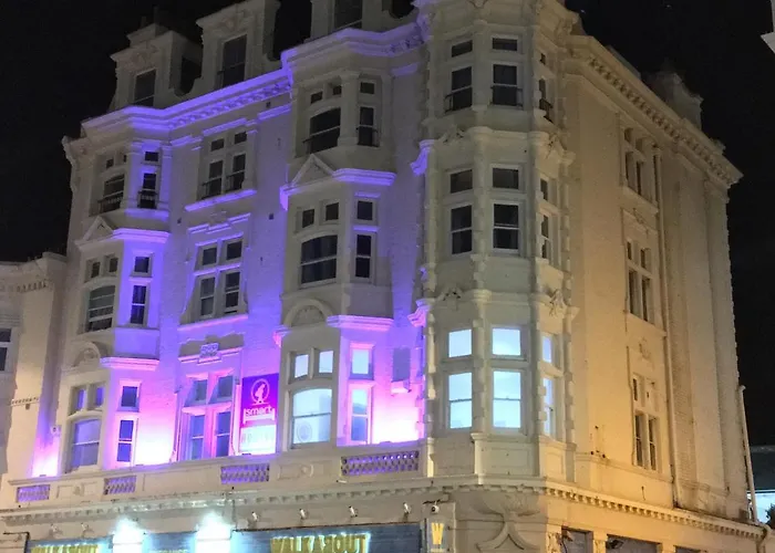 Brighton Beach Inn Hostel