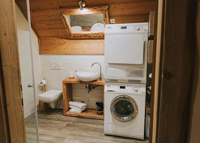 Hostel Lukna
