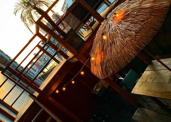 Riverside Hostel Chillax Namba