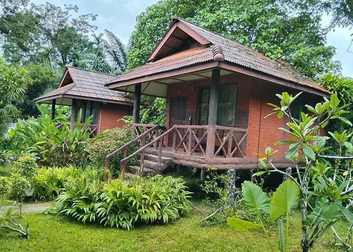  Khao Sok River & Jungle Resort