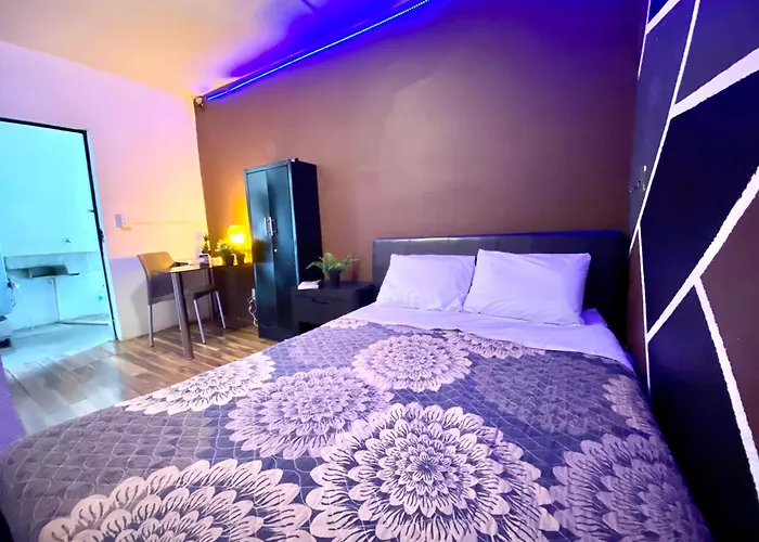 Roomies Hostel Condesa