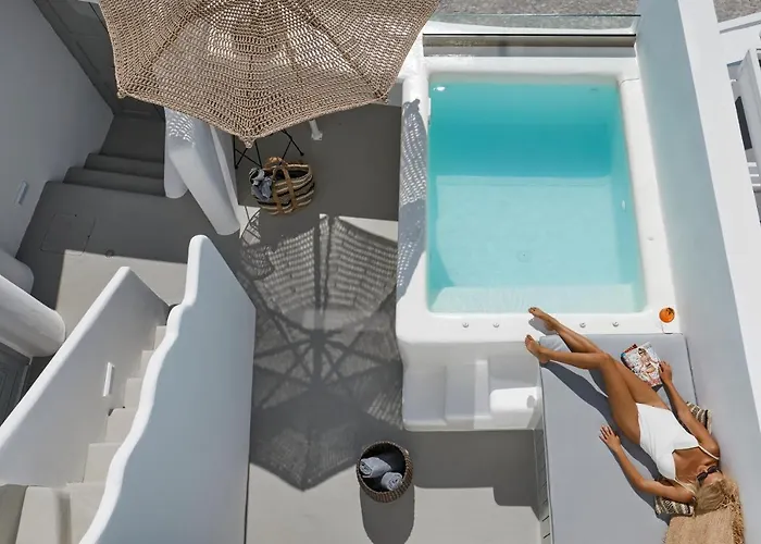 U & Me Suites