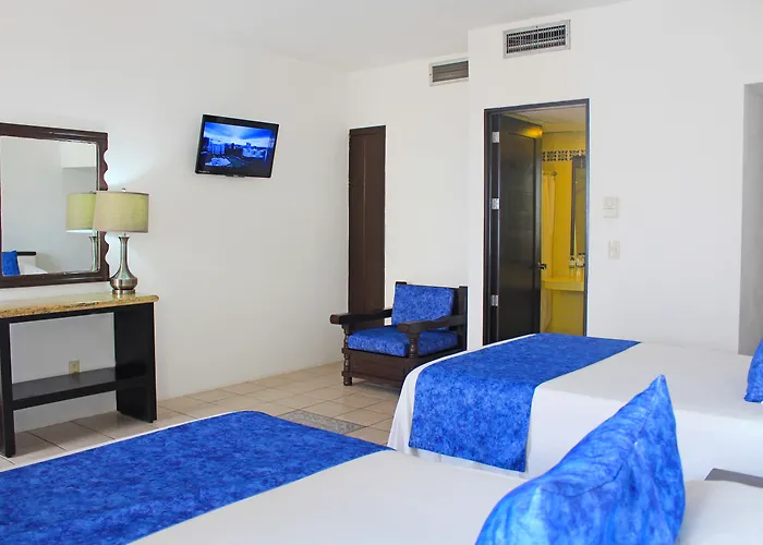 Delfin Pv Beach Resort