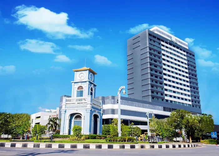 Hotels with a view Courtyard By Marriott Phuket Town