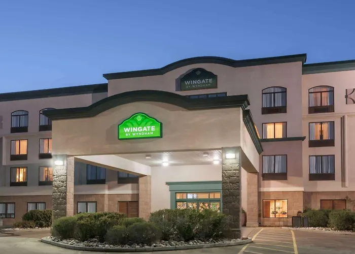 Waterpark hotels Wingate By Wyndham - Edmonton West