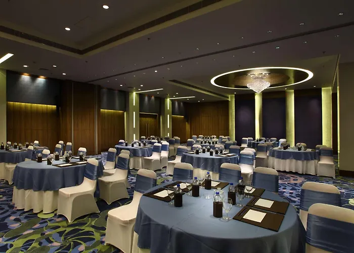Hotel de 5 estrellas: Park Plaza Shahdara