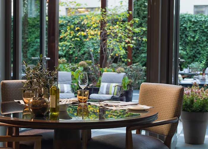 Boutique hotel only: 
