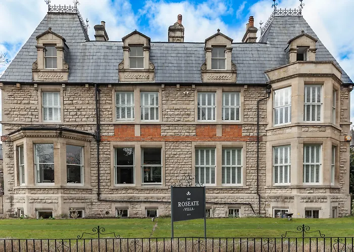 Pet Friendly hotel: The Roseate Villa Bath