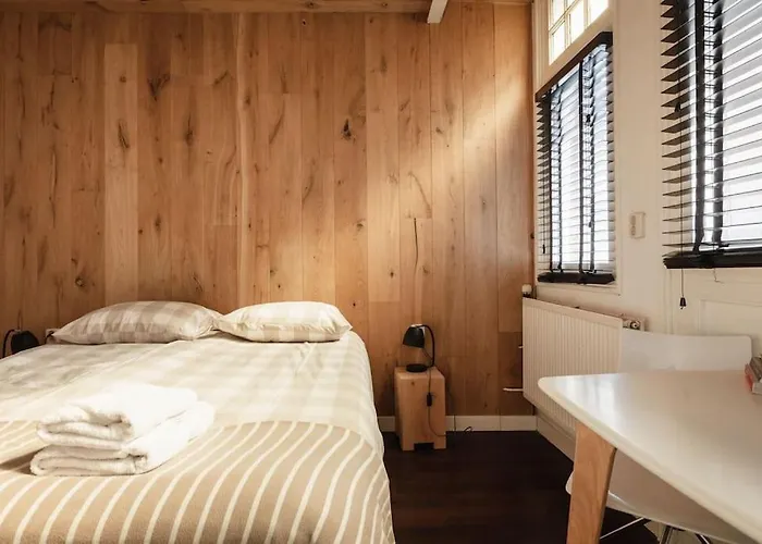 Vakantiehuisje New! Private Authentic In City Centre!