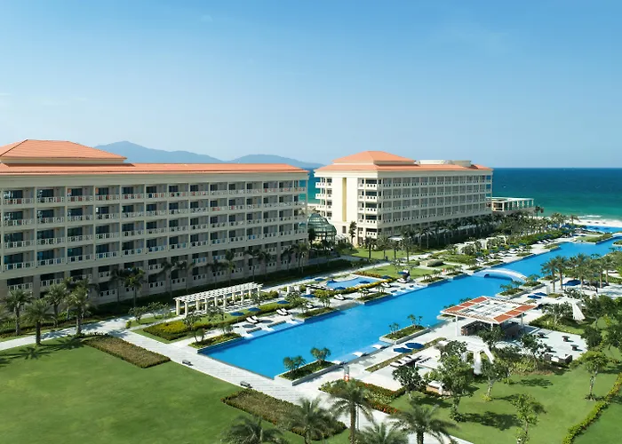 Sheraton Grand Danang Beach & Spa