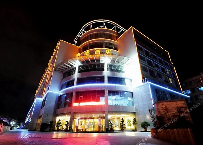 Kunming Long Way Hotel