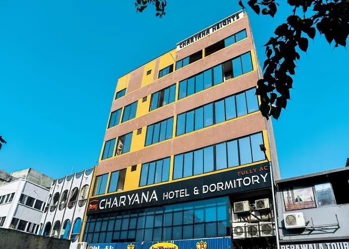 Charyana Backpackers