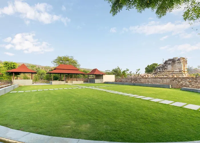 Sarasiruham - Private Pool Villa In