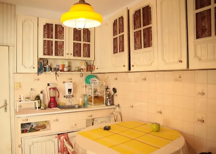 Elie'S Home