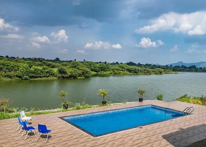 Saffronstays Rose Vineyard: Lakefront Pet-Friendly Villa in Nashik