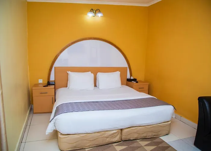 Resort: Airside Hotel