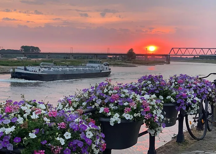 Kleinschalig Hostel in Deventer, centrum stad, aan de IJssel,