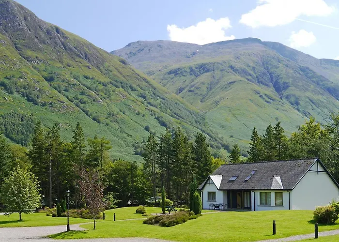  Glen Nevis Holidays