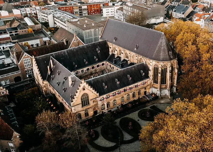 Kruisherenhotel Maastricht - Oostwegel Collection, Member Of Design Hotels