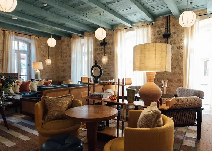 5 star hotel: Soho House Tel Aviv