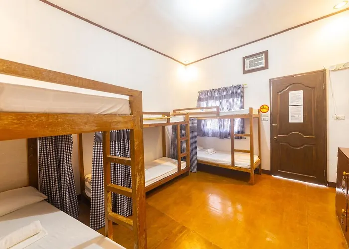 D'Barn Hostel