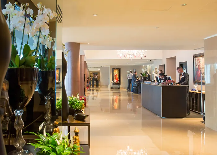 Animaux admis May Fair, A Radisson Collection , Mayfair London