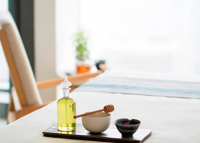 Hot Tub in Room Andaz Tokyo - A Concept By Hyatt