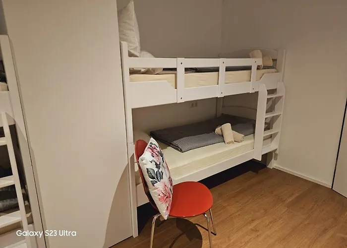 Estelada Hostel Berg Am Laim