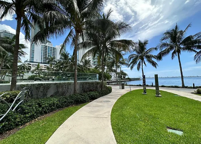 Oqp Vacations Edgewater