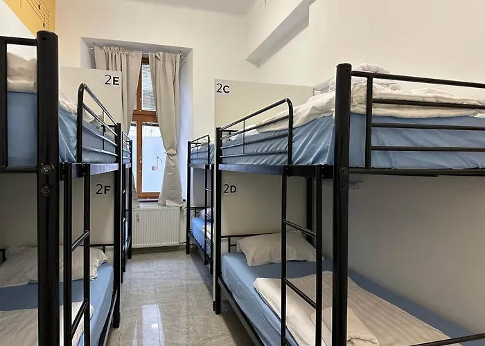 Hostel Opera