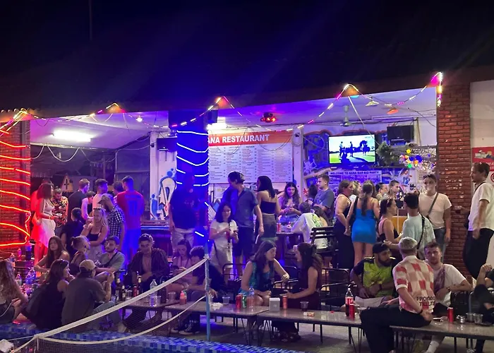 Nana Backpackers Hostel