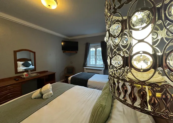 Cheap hotels Killarney Grand