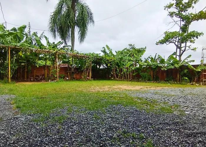 Pousada Max House vida simples de Sfs sc