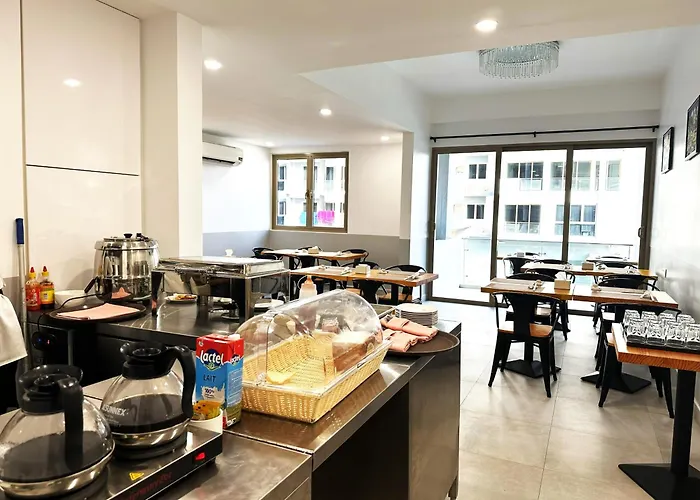 Kid friendly hotel 85 Soho & Apartment
