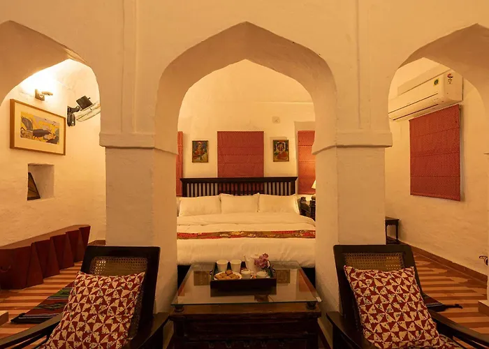 Khohar Haveli With Complimentary Breakfast And Outdoor Pool
