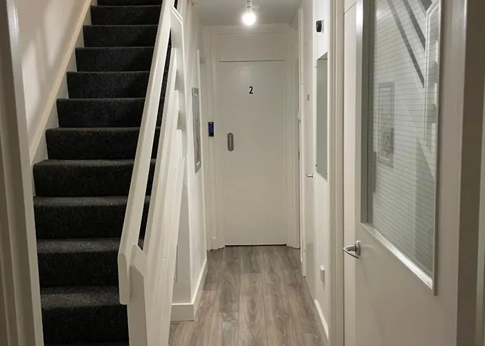 Pension Guide Lovely Triple And Quadruple Rooms In Euston & Square In Central London