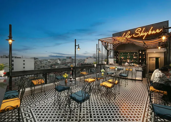 Hotel with view: Amira Hotel Hanoi