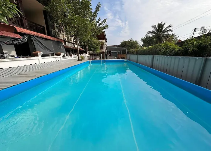 Vongprachan Backpackers Hostel
