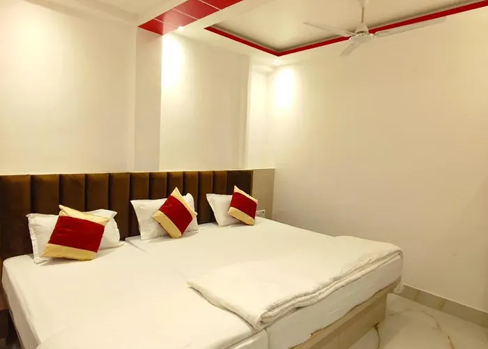 Guest house: S.S Guest House