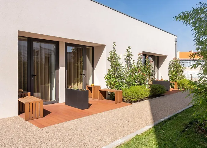  Bfresh - Padel, Pool & Fitness - Adults Only