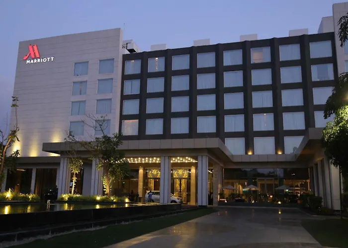 Luxury hotel only: Indore Marriott Hotel