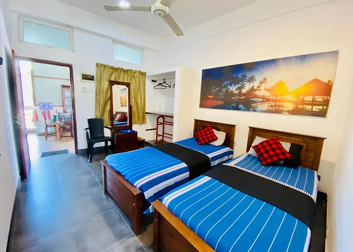 Guest house: Hotel 100
