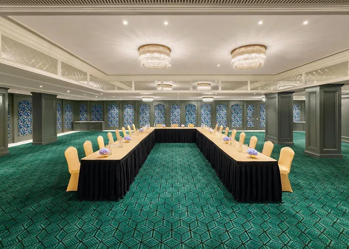 Hotel with Tennis: Tajview, Agra-Ihcl Seleqtions