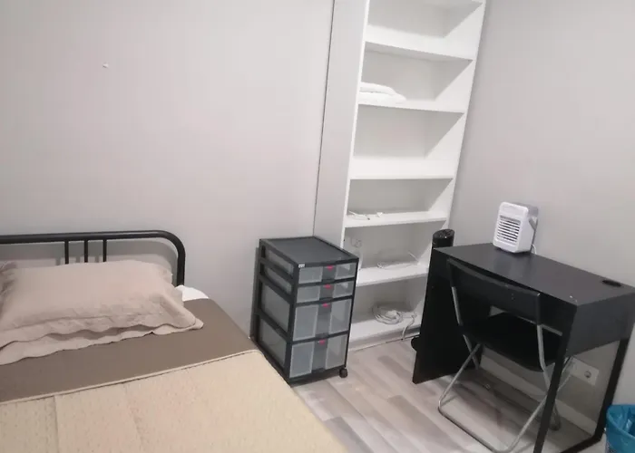 Hostel Seven Hills (Adults Only)