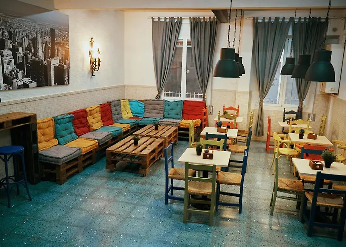 Loft Hostal Group